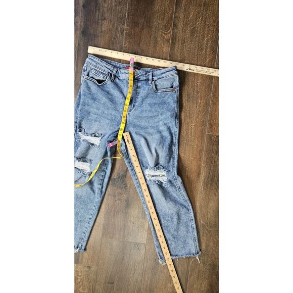 Guess jeans Sz 30‎ Gold Triangle Logo High Rise Cropped Jeans - Picture 11 of 15